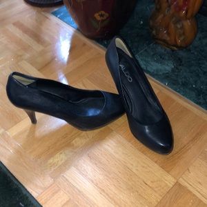 Aldo like new size 6